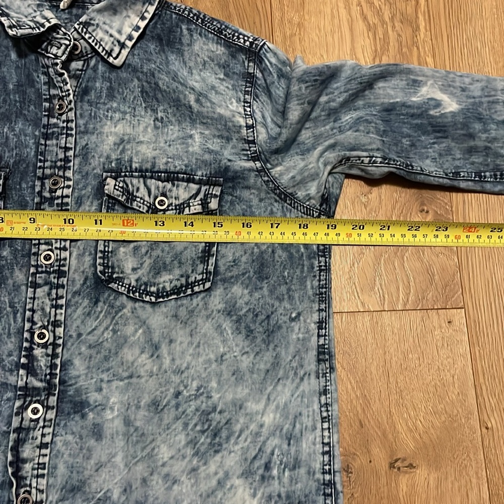 Ali & Kris button down - Picture 2 of 5